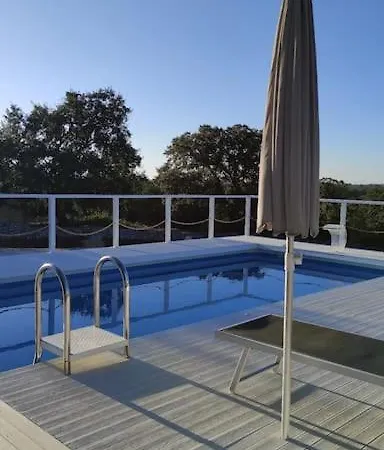 Trullo Iris مكان تخييم