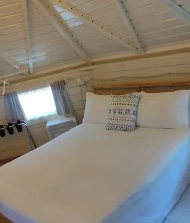 مكان تخييم Trullo Iris *